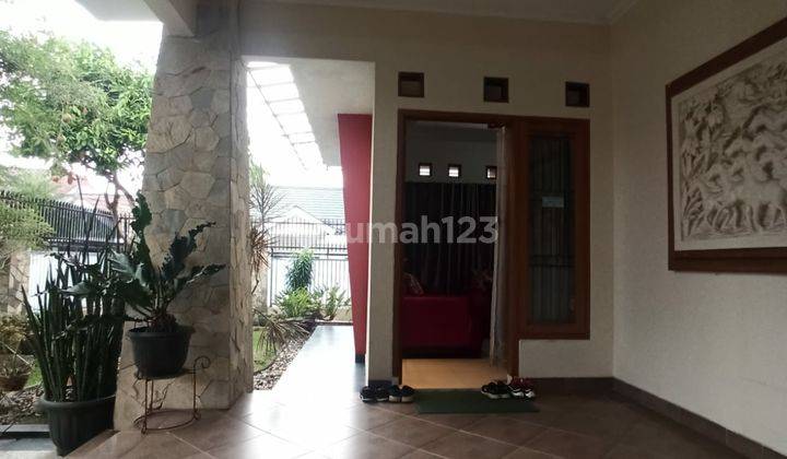 tampak depan jual rumah mewah taman pajajaran