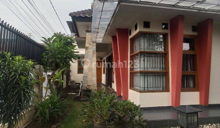 tampak depan jual rumah di taman pajajaran