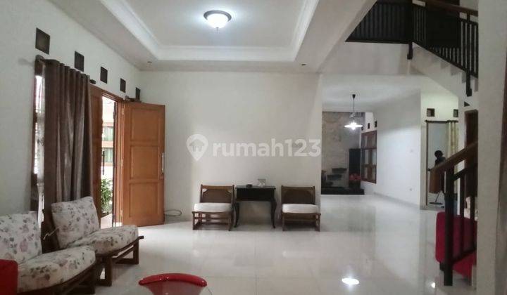 ruang keluarga jual rumah di taman pajajaran