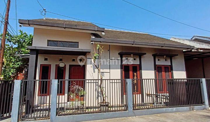 Rumah Cantik Siap Huni, Posisi Hoek, Dekat Bandara Adisutjipto 1