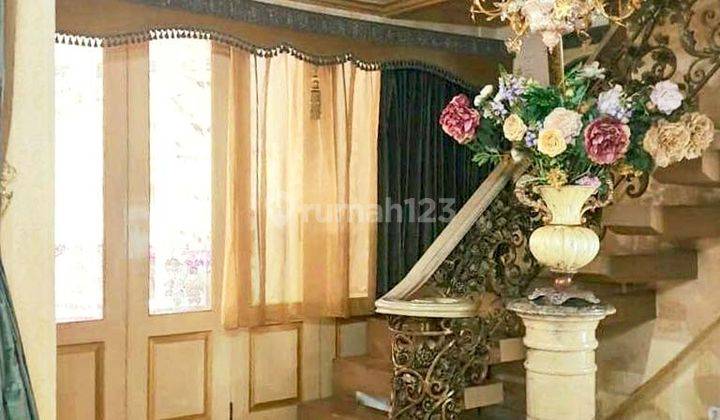 Rumah Cantik Siap Huni di Lokasi Sangat Strategis, Tebet 1