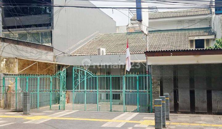 Rumah Lama Siap Huni di Area Komersial, Kebayoran Baru 1