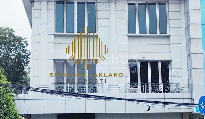 Ruko Gandeng di Tebet Raya, Komersial Area, Siap Operasional Ruko Gandeng di Tebet Raya, Komersial Area, Siap Operasional