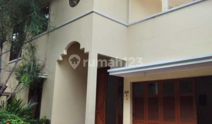 Disewa Rumah Cluster dekat Jalan Kemang Raya Ada Pool Disewa Rumah Cluster dekat Jalan Kemang Raya Ada Pool