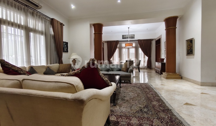 Menteng For Rent Beautiful House Fully Furnished, With Pool Menteng For Rent Beautiful House Fully Furnished, With Pool