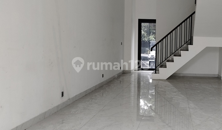 Menteng for Rent, Integrated Twin Shophouses with 5* Hotel 2