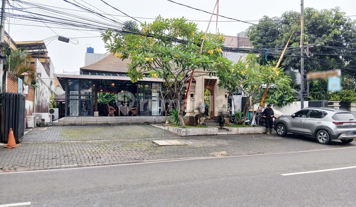 Tebet For Rent For Restaurant/Cafe Roadside 3 cars. Tebet For Rent For Restaurant/Cafe Roadside 3 cars.
