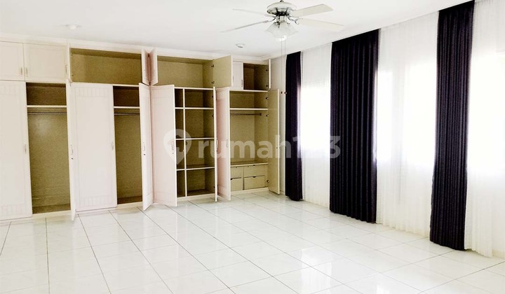 Kemang For Rent A Luxurious House easy access to Kuningan Area 2