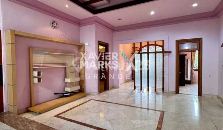 For Rent Semi-Furnished House in Istana Dieng Housing, Malang For Rent Semi-Furnished House in Istana Dieng Housing, Malang