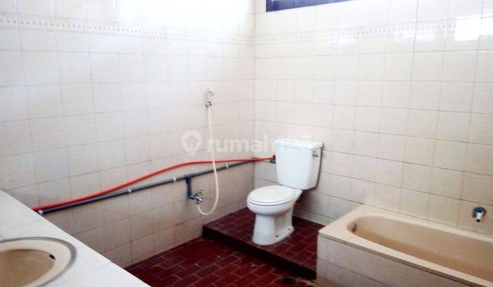 Disewakan Rumah Ruang Usaha Sayap Sudirman 3
