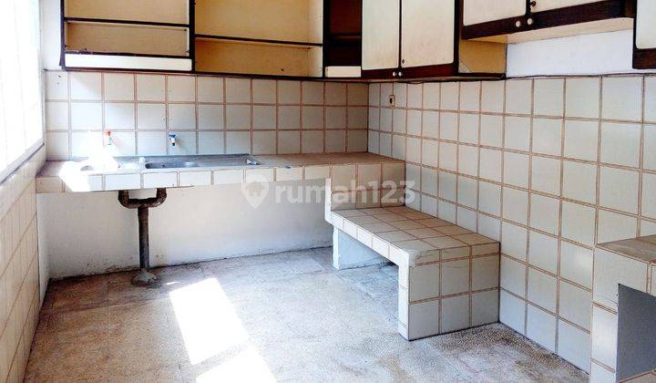 Disewakan Rumah Ruang Usaha Sayap Sudirman 7