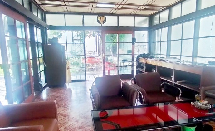 Disewakan Rumah Besar Cocok Untuk Cafe / Rumah Makan Di Mainroad Naripan Disewakan Rumah Besar Cocok Untuk Cafe / Rumah Makan Di Mainroad Naripan