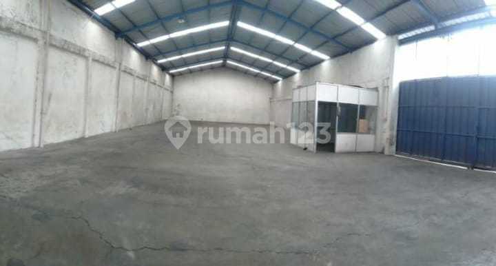 Disewakan Gudang Strategis Daerah Holis 6