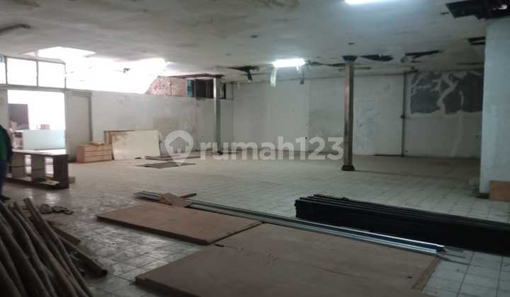 Disewakan Ruko Strategis Di Mainroad Jl.a.yani 2
