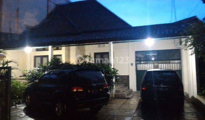 Rumah Apik Bangunan Belanda Sayap Jl Riau Bandung 1