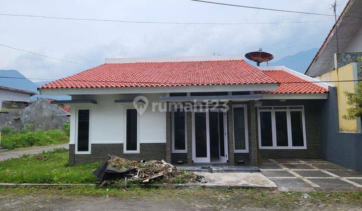 Dijual Rumah Cocok Untuk Villa di cipanas GARUT 1