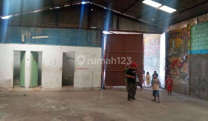 DI SEWAKAN GUDANG  LOKASI PANYAUNGAN- CILEUNYI DEKAT TOL CILEUNYI 1