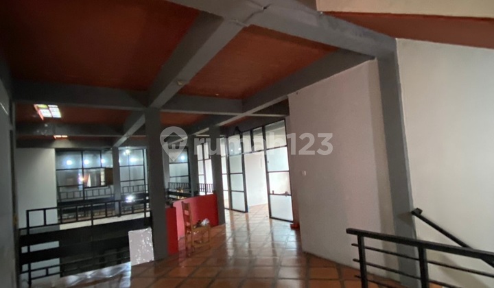 Disewakan Ruko Ex Kantor Dan Resto Di Mainroad Pelajar Pejuang 2