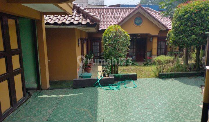 Dijual Cepat Rumah Besar di Lembang 1