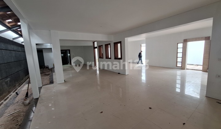 Disewakan Ruang Usaha Strategis Cocok Untuk Resto,cafe Atau Rumah Makan Lokasi Prime Sayap Riau 