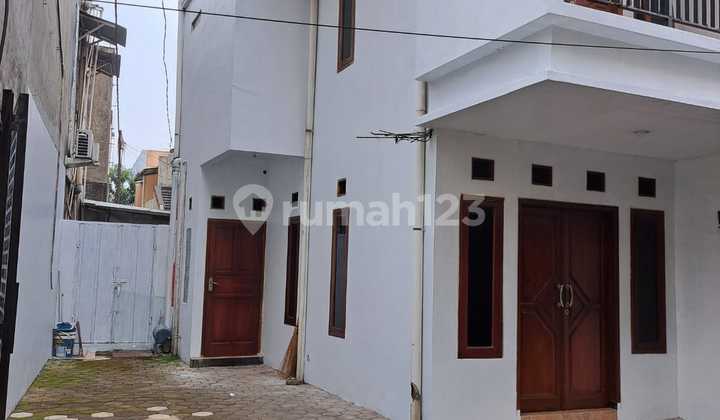 Disewakan Rumah Minimalis Cocok untuk Kantor di Sayap Buahbatu 1 Arah 2