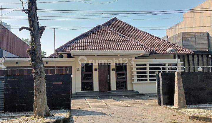 Dijual Rumah Besar Di Sayap Gatsu A. Yani 1