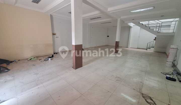 For Rent: Strategic Shop House on Main Road Near Pasteur Toll Gate 2