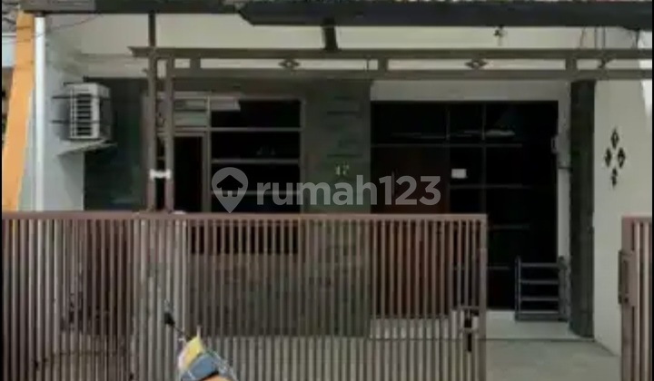 Disewakan Rumah Minimalis Semi Furnished Di Kembar Moh.toha 1