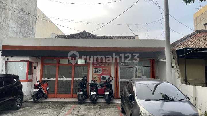 For Rent Commercial Space Suitable for Restaurant, Cafe, or Office on Main Road Jl. BKR