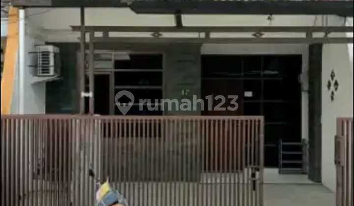 Disewakan Rumah Minimalis Semi Furnished di Kembar ******** 1