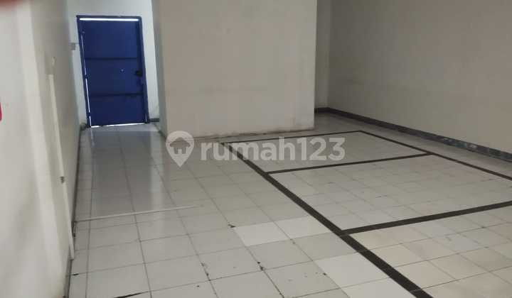 For Rent: Strategic Shop House on Main Road A.H. Nasution, Bandung 2