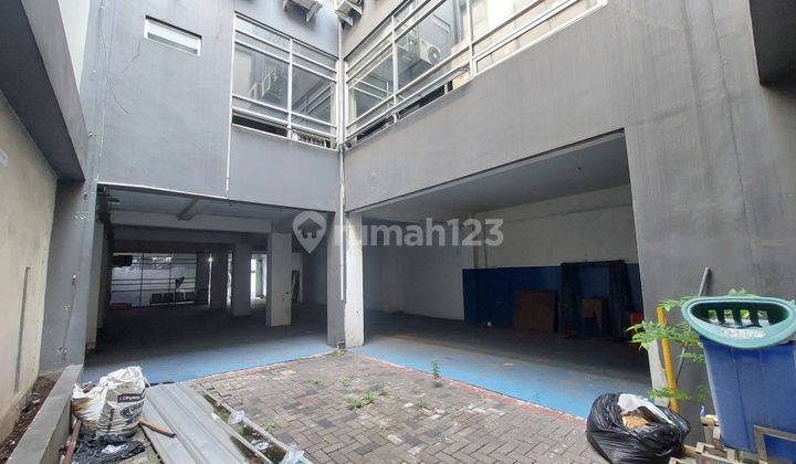 Dijual Ruko / Gedung Perkantoran 4.5lantai Raya Kedung Cowek SHM 1