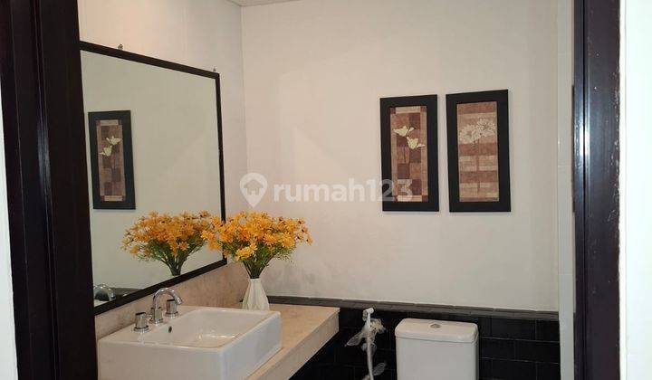 Dijual Rumah Graha Family Private Pool Full Furnished Siap Huni 2