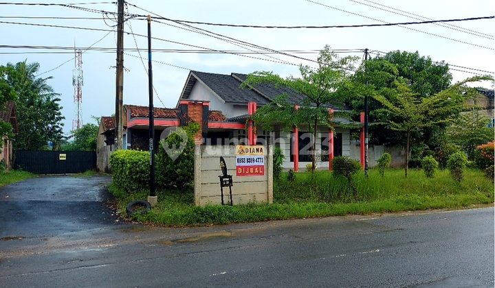 DIJUAL RUMAH LUAS TANAH LUAS BANGETS.. LOKASI DI JALAN RAYA UTAMA BANDAR LAMPUNG 2