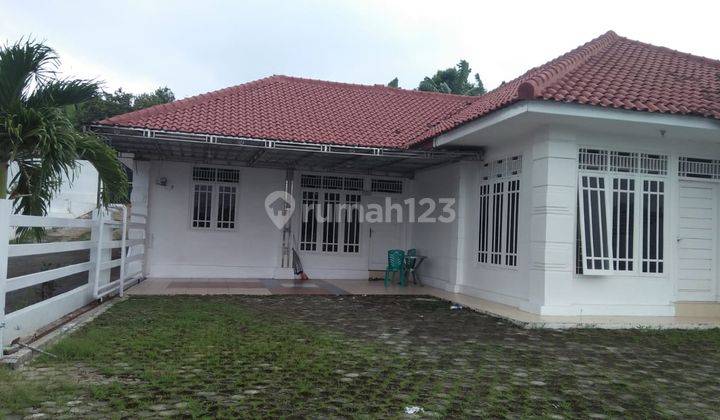 DISEWAKAN RUMAH LUAS LOKASI STRATEGIS TENGAH KOTA COCOK UNTUK TEMPAT TINGGAL ATAU KANTOR 3