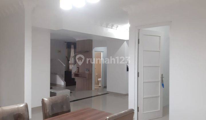 DISEWAKAN RUMAH HOOK 2LT LUAS & MEWAH 6