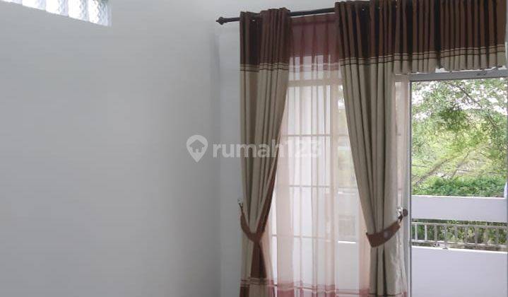 DISEWAKAN RUMAH HOOK 2LT LUAS & MEWAH 8