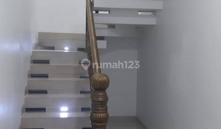 RUMAH MEWAH 2 LANTAI DISEWAKAN FULLY FURNISHED 9