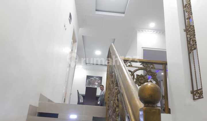 RUMAH MEWAH 2 LANTAI DISEWAKAN FULLY FURNISHED 7