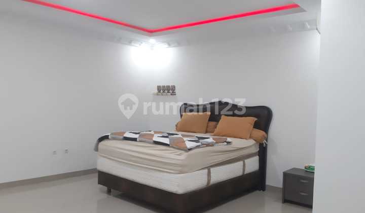 RUMAH MEWAH 2 LANTAI DISEWAKAN FULLY FURNISHED 11