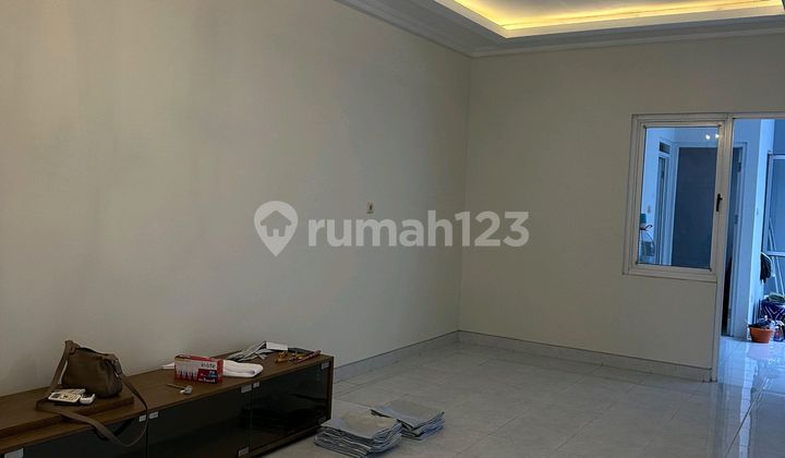 Disewakan Rumah Siap Huni Semi Furnish di Kota Wisata 2