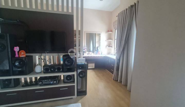 di JALAN H.ADAM MALIK 
PERUMAHAN CITRA BERINGIN REGENCY 8