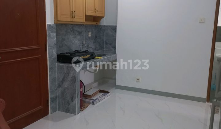 2 Bedroom Semi Furnished Apartment. Already Renovated, Good Condition. 2