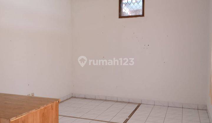 Rumah di Komplek Pondok Hijau 2 Lantai 8