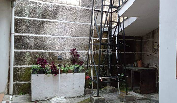 Rumah di Komplek Pondok Hijau 2 Lantai 9