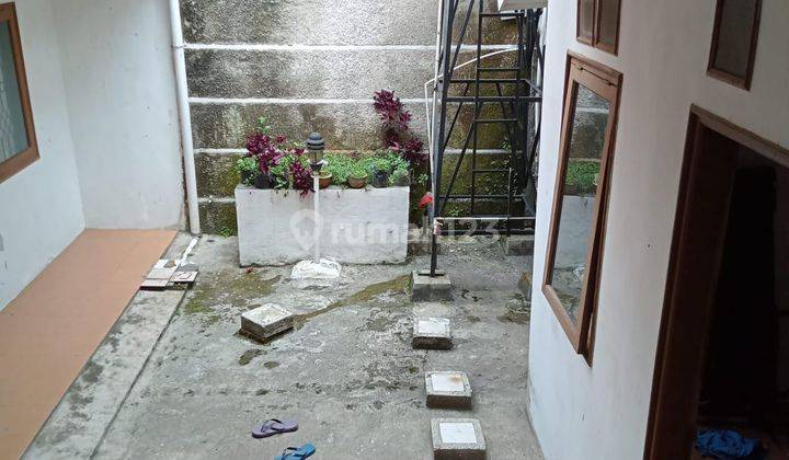 Rumah di Komplek Pondok Hijau 2 Lantai 10