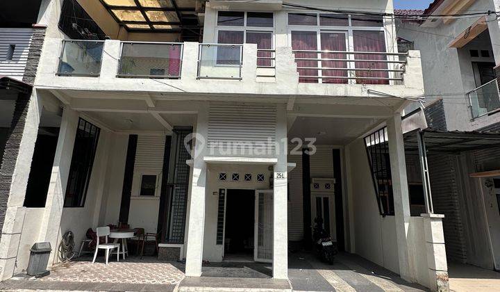 DIJUAL RUMAH 2 LANTAI DAERAH MEDAN BARU LOKASI DI TENGAH KOTA 1