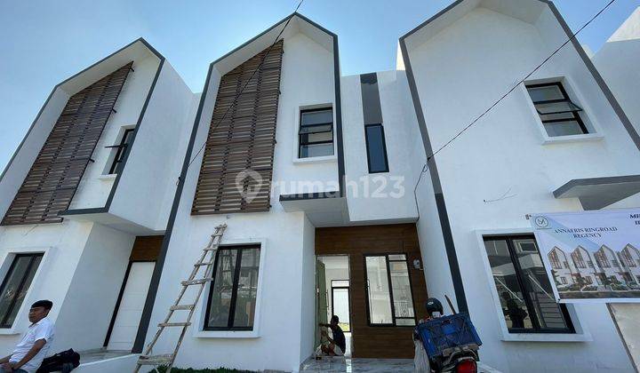 Rumah 2 lantai desain modern lokasi jalan melur V ringroad Medan 2