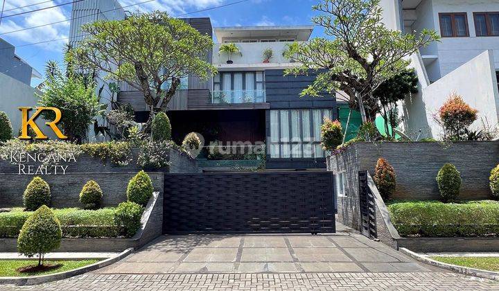 Rumah Bagus Modern di Simprug Golf 2