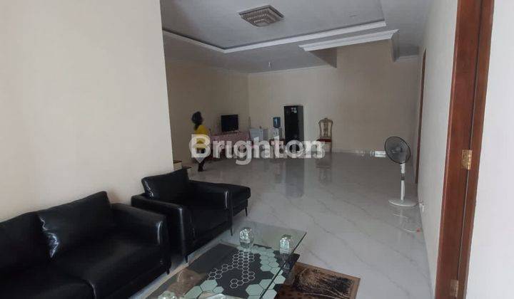 RUMAH 2 LT MODERN MEWAH DI SIMPANG DARMO PERMAI SELATAN SURABAYA DEKAT PAKUWON MALL 2